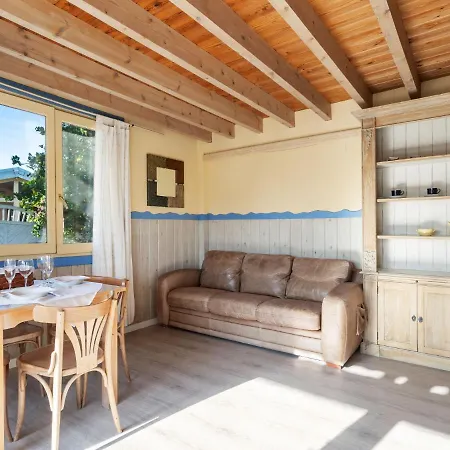 Sun-baked In With Swimming Pool Semesterbostad Oliva