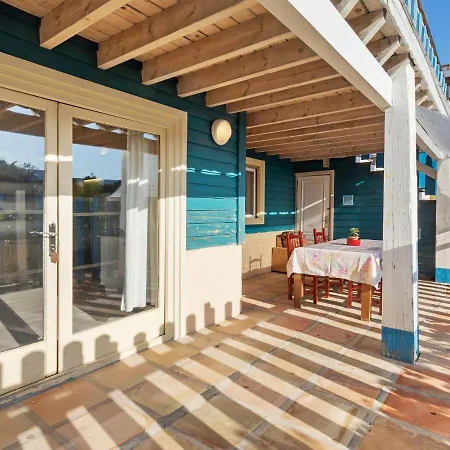 Semesterbostad Sun-baked In With Swimming Pool Oliva